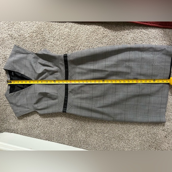 NWOT Karen Millen Grey and Black Tweed Midi Office Dress - Picture 8 of 10